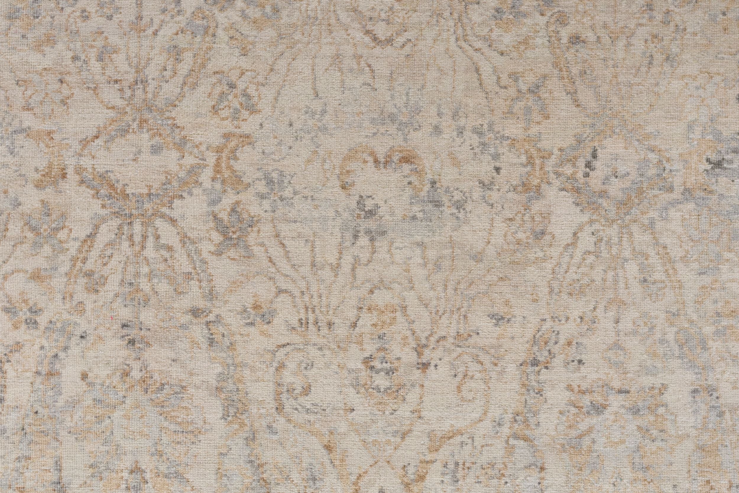 #color_Taupe