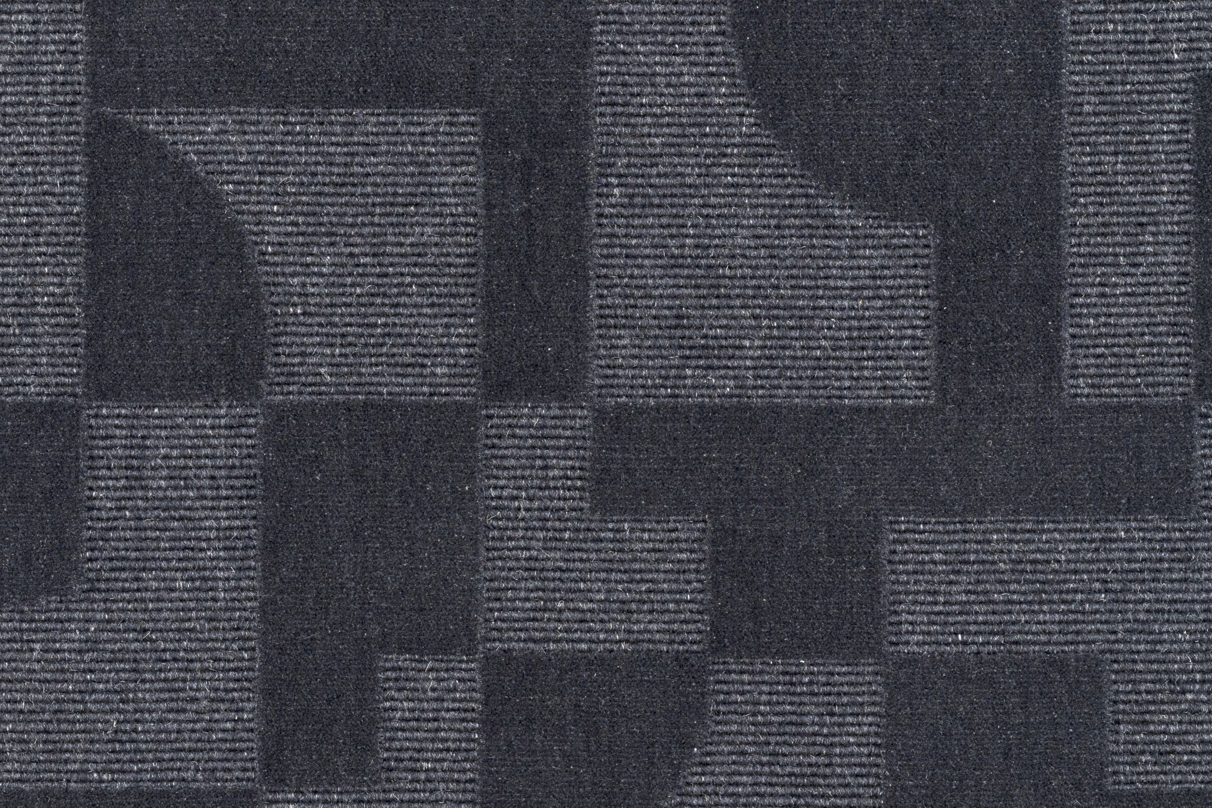 #color_Charcoal