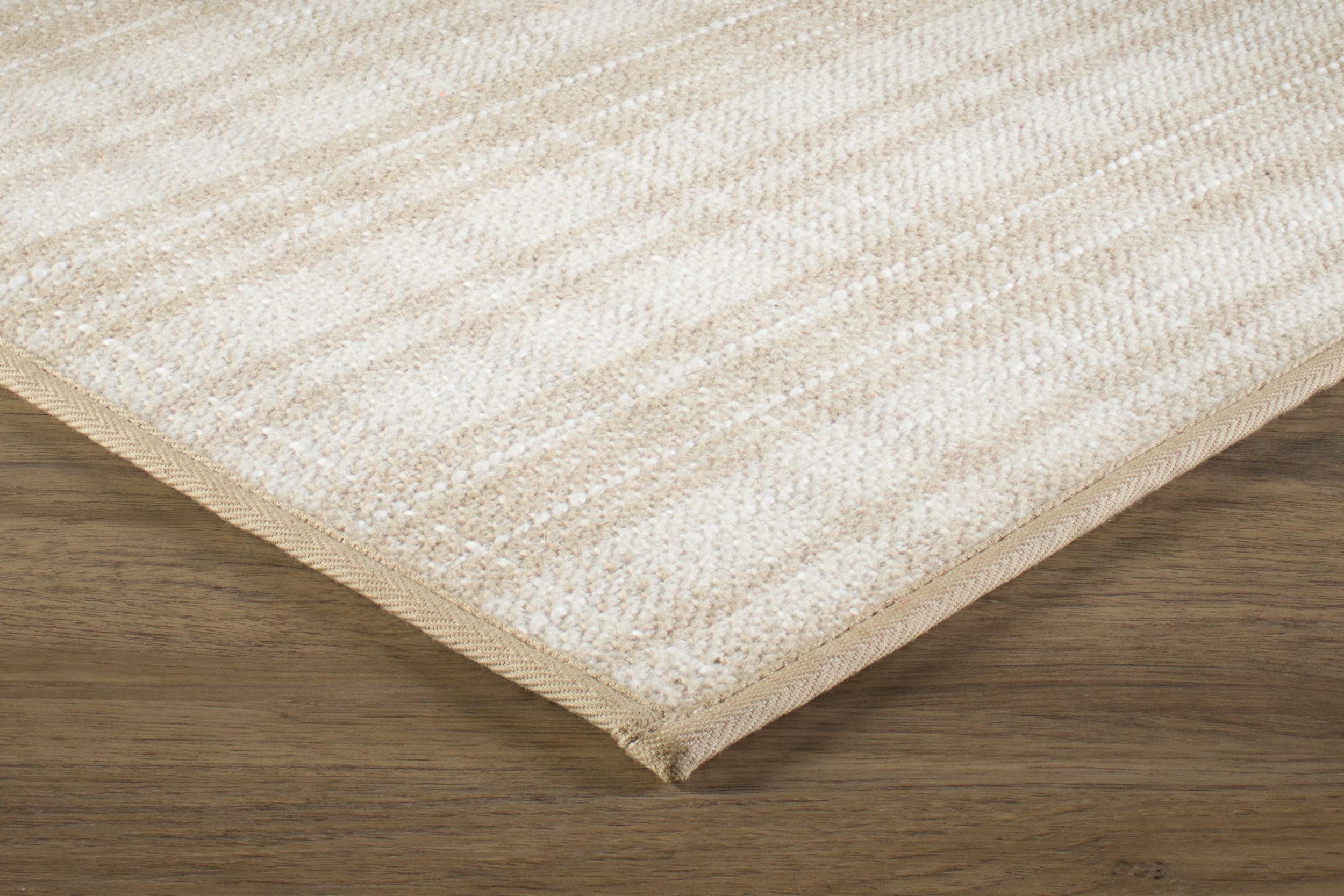 #color_60 Beige