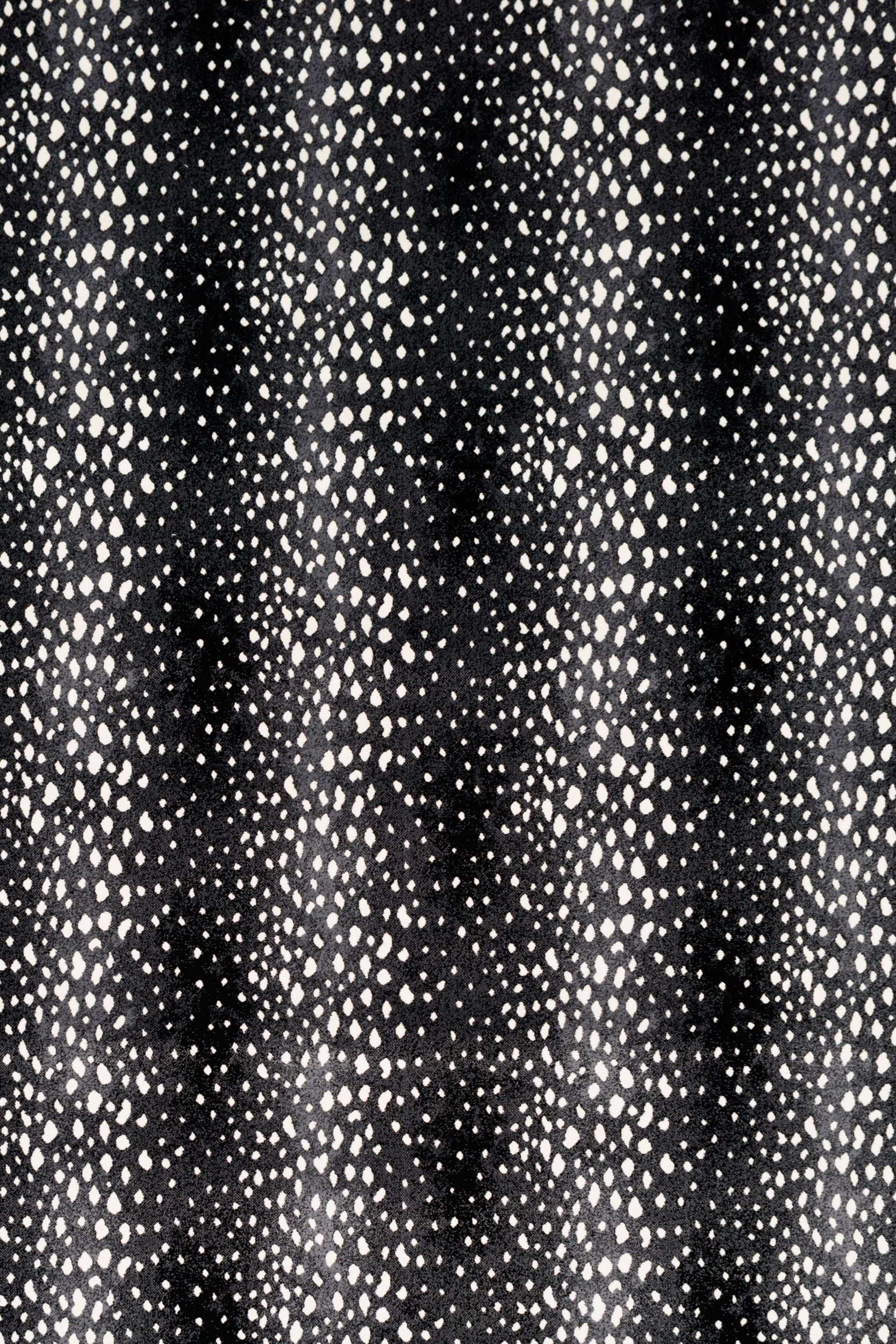 #color_090 Onyx
