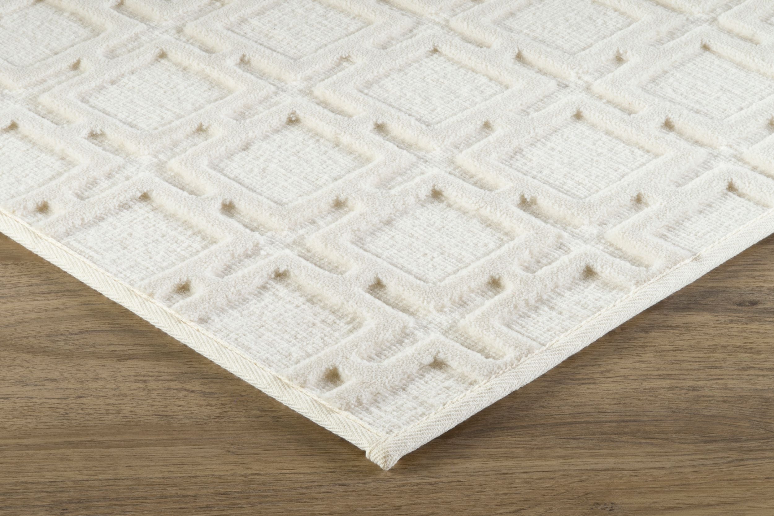 #color_59 Ivory