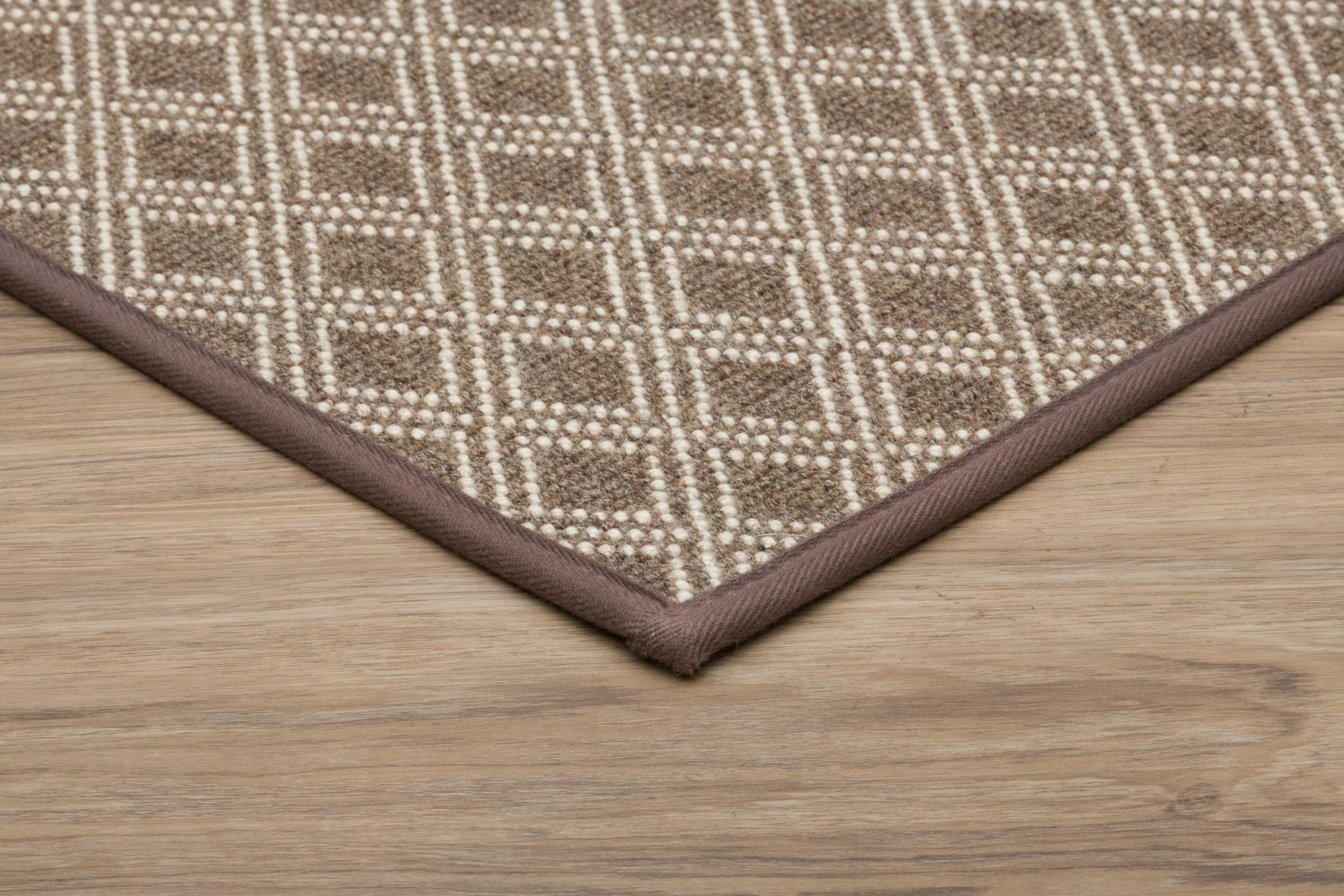 #color_101 Brownstone