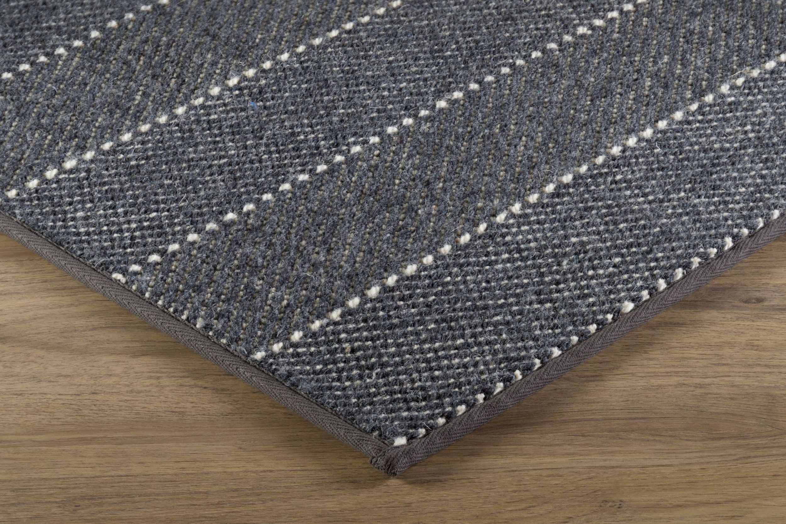 #color_104 Charcoal