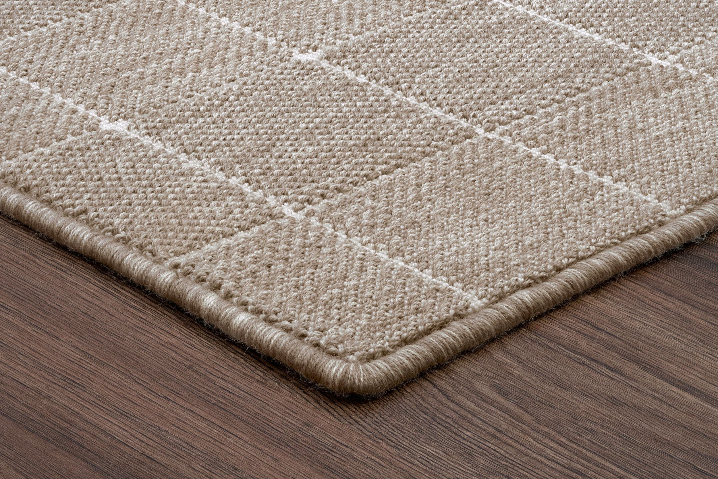 #color_4 Linen