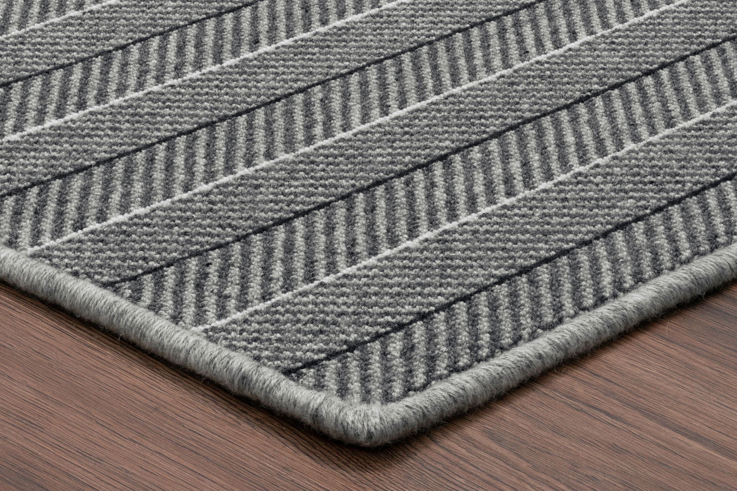 #color_3 Stately Grey